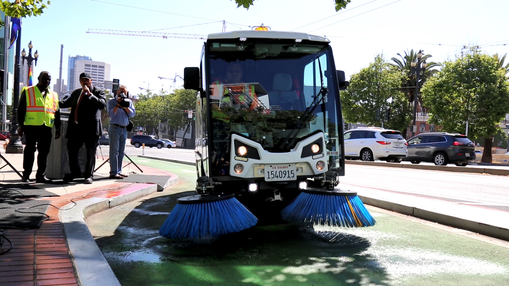 street sweeper for bike lanes