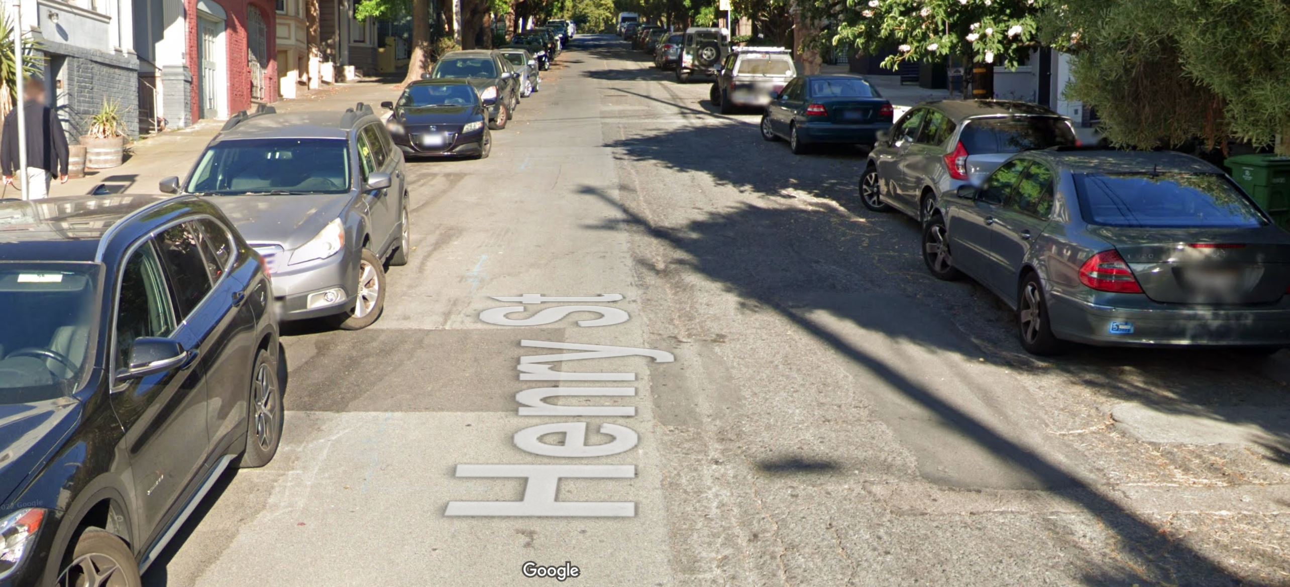 Street level view of Henry Street