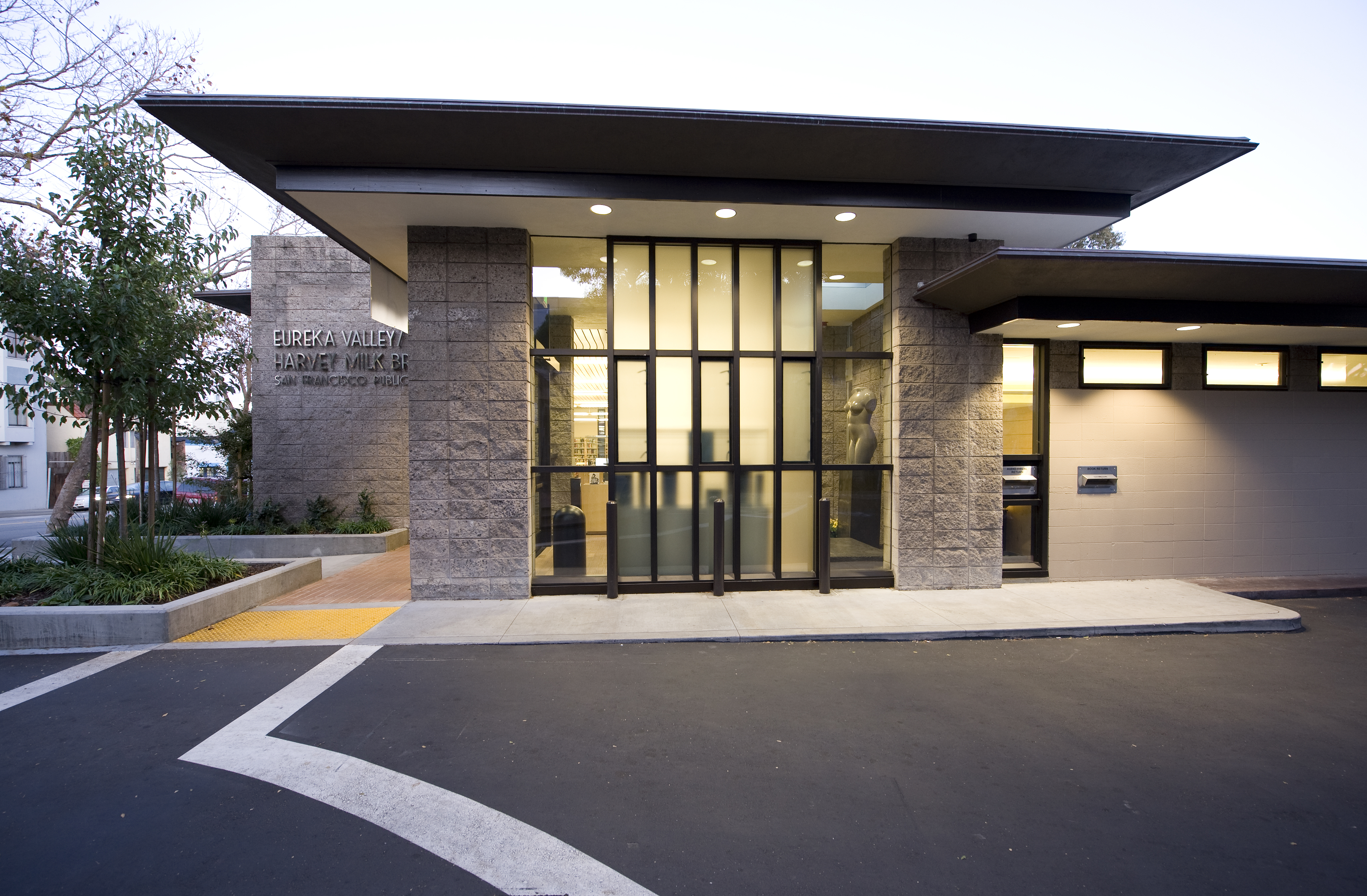 Eureka Valley Branch Library