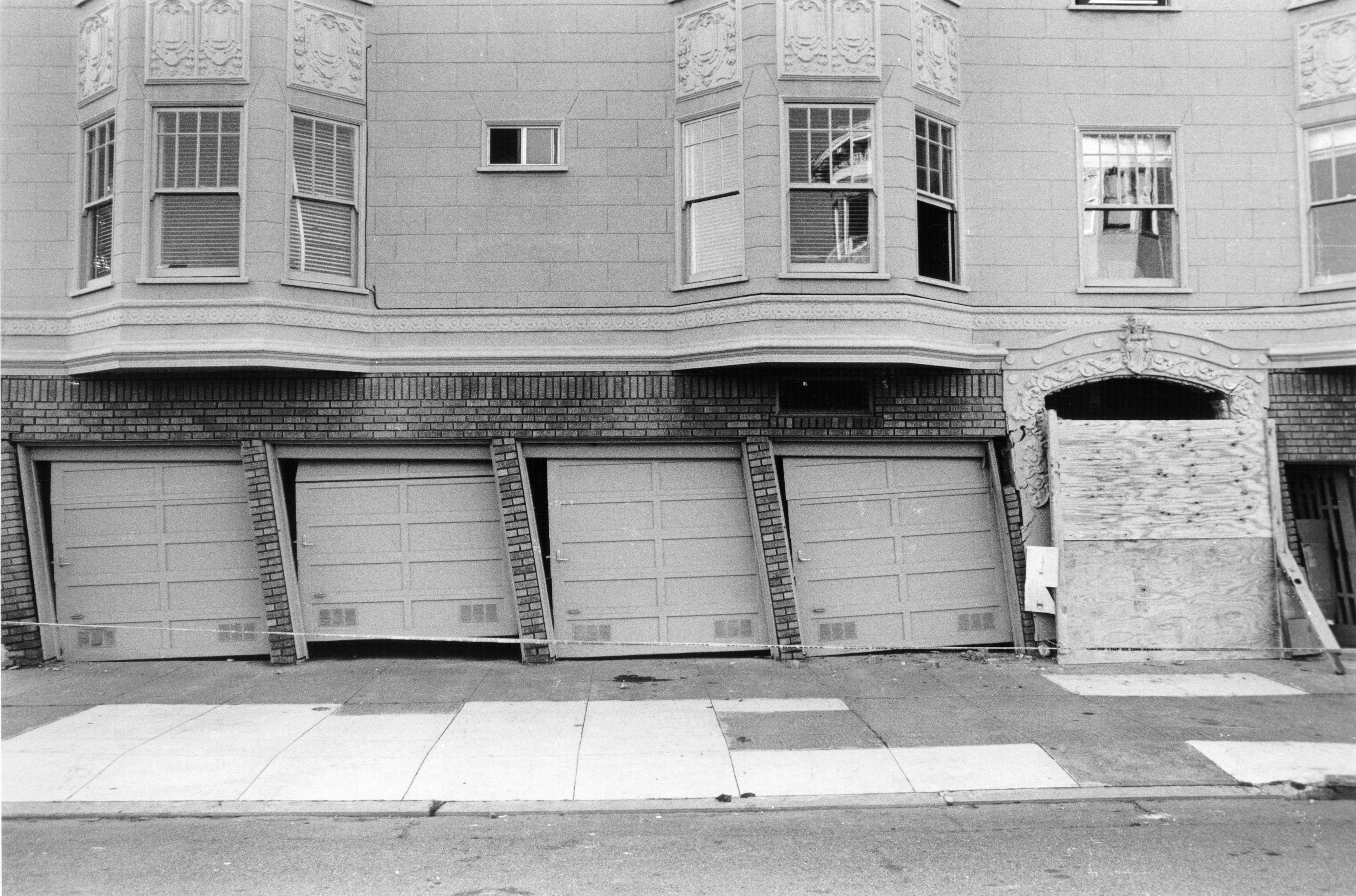 Loma Prieta earthquake aftermath in San Francisco
