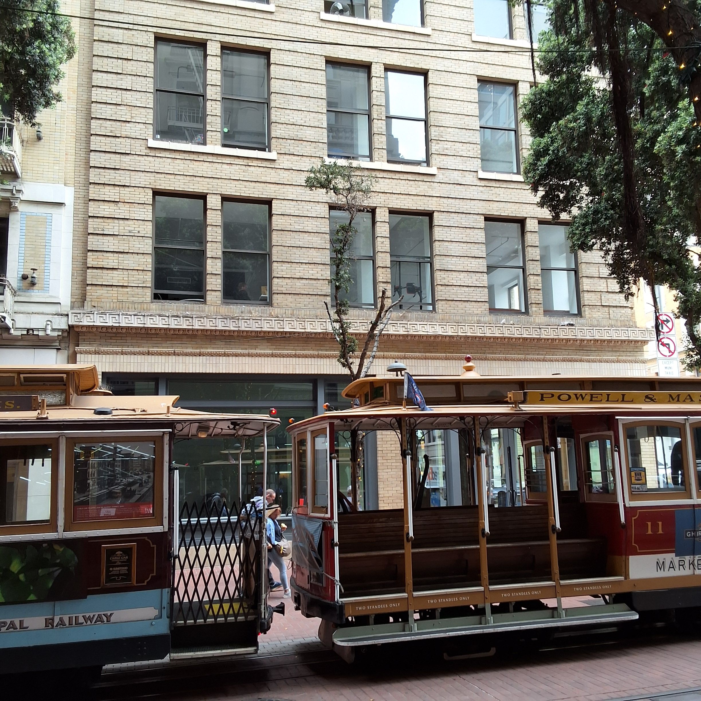 65 Powell St