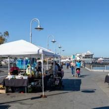 street vendors near the port